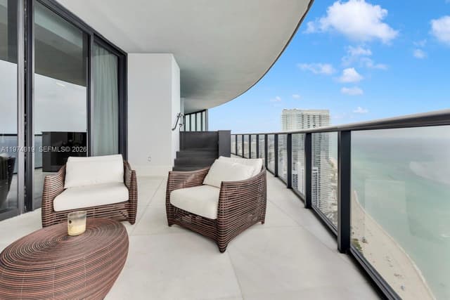 18555 Collins Ave # 4605, Sunny Isles Beach FL 33160 - Sunny Isles Beach, FL - Photo 2