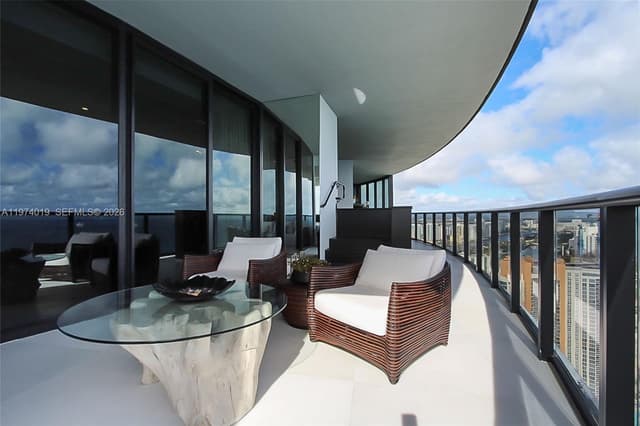 18555 Collins Ave # 4605, Sunny Isles Beach FL 33160 - Sunny Isles Beach, FL - Photo 3