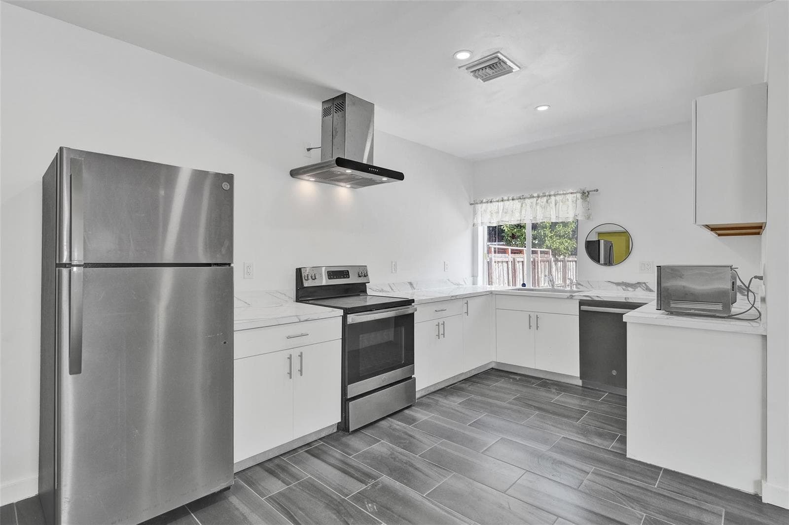 1904 SE 1st Avenue, Fort Lauderdale FL 33316