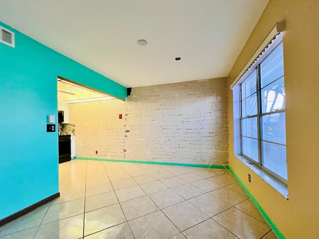 110 Wellington B, West Palm Beach FL 33417 - West Palm Beach, FL - Photo 3