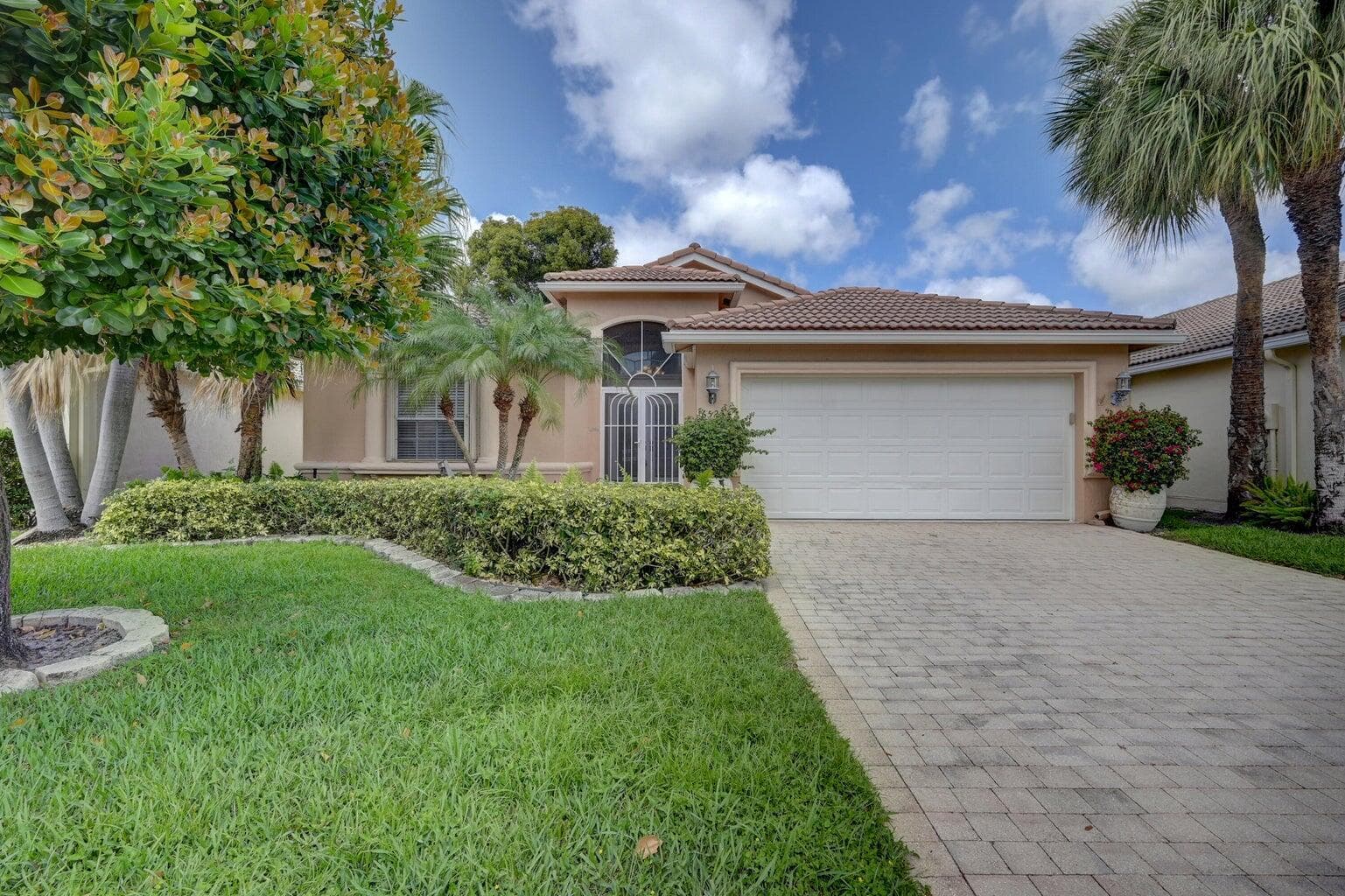 6523 Via Trento, Delray Beach FL 33446