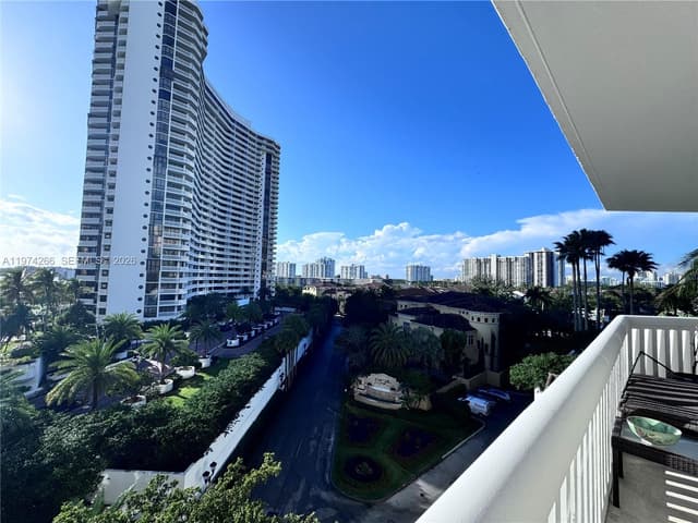 2000 Island Blvd # 606, Aventura FL 33160 - Aventura, FL - Photo 7