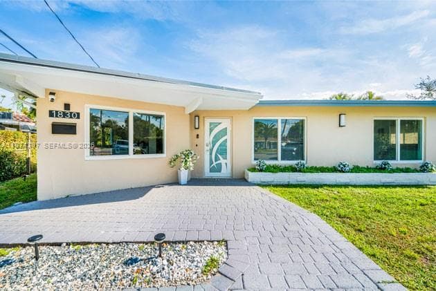 1830 NW 32nd St, Oakland Park FL 33309 - Oakland Park, FL - Photo 1