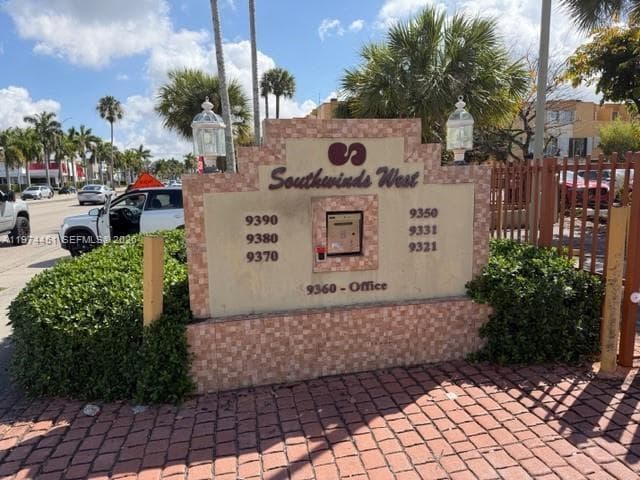 9390 W Flagler St # 206C, Miami FL 33174