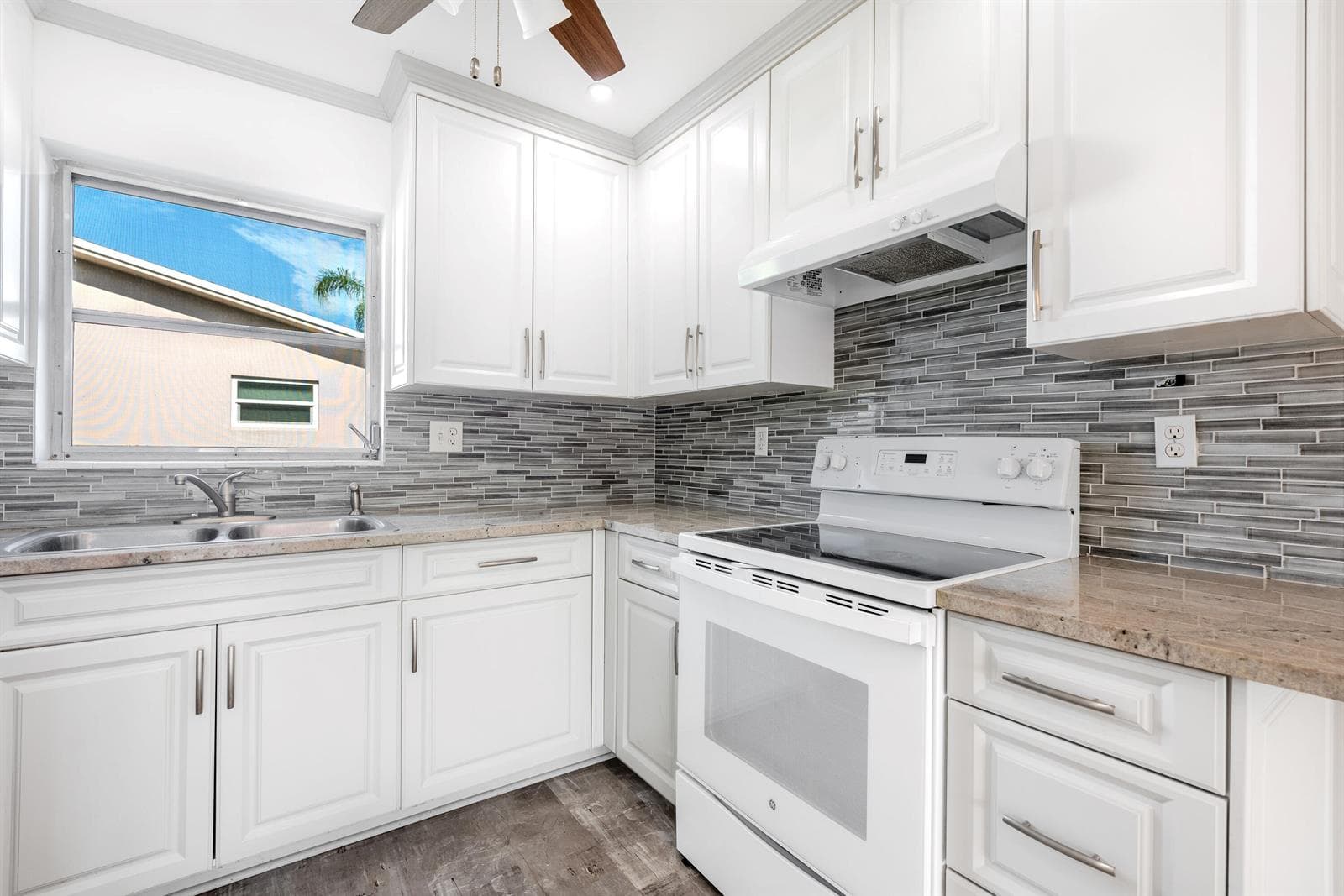 2739 Dudley Drive W # D, West Palm Beach FL 33415 - West Palm Beach, FL - Photo 1