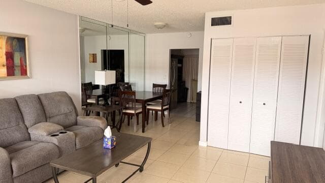 5 Abbey Lane # 104, Delray Beach FL 33446 - Delray Beach, FL - Photo 2