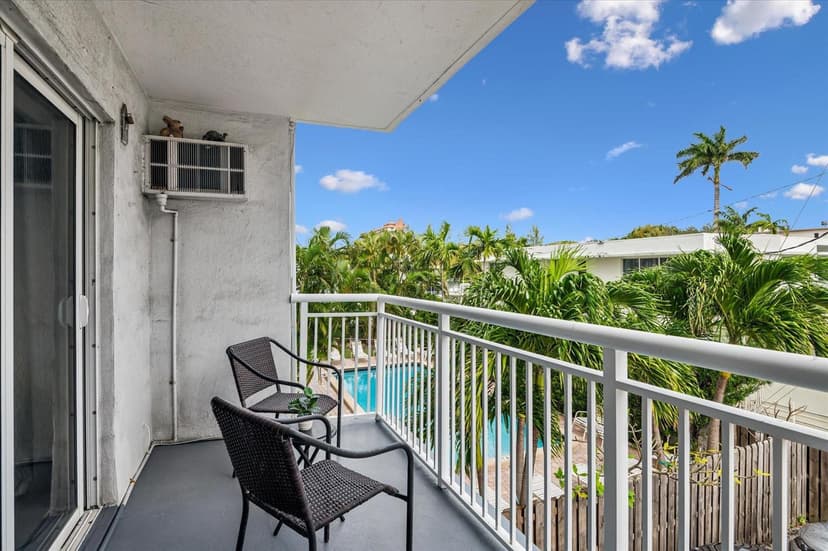 720 Orton Avenue # 206, Fort Lauderdale FL 33304