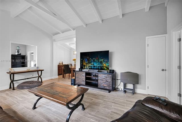 1021 NE 82nd Ter, Miami FL 33138 - Miami, FL - Photo 4