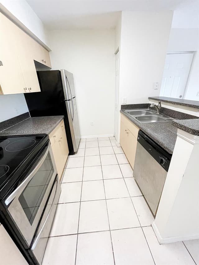 4081 San Marino Blvd # 206, West Palm Beach FL 33409 - West Palm Beach, FL - Photo 5