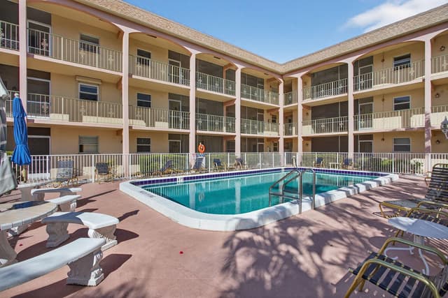 100 SE 6th Avenue # 303, Pompano Beach FL 33060 - Pompano Beach, FL - Photo 3