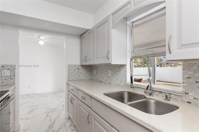 7906 NW 74th Ave, Tamarac FL 33321 - Tamarac, FL - Photo 3