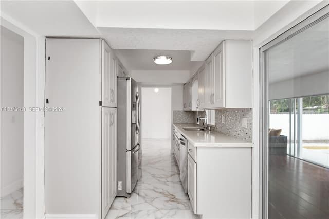 7906 NW 74th Ave, Tamarac FL 33321 - Tamarac, FL - Photo 4