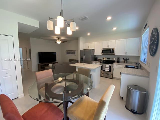 28704 SW 133rd Ct, Homestead FL 33033 - Homestead, FL - Photo 5