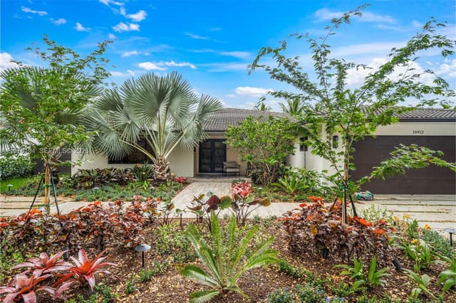 14412 Rosewood Rd, Miami Lakes FL 33014 - Miami Lakes, FL - Photo 3