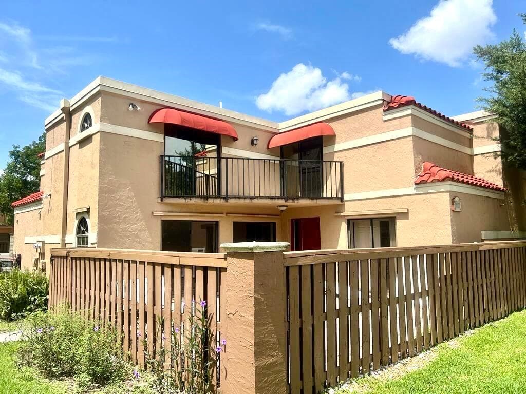 8104 Severn Drive # B, Boca Raton FL 33433 - Boca Raton, FL - Photo 1