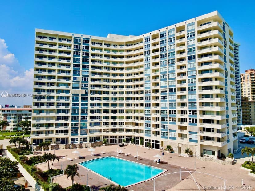 3180 S Ocean Dr # 201, Hallandale Beach FL 33009