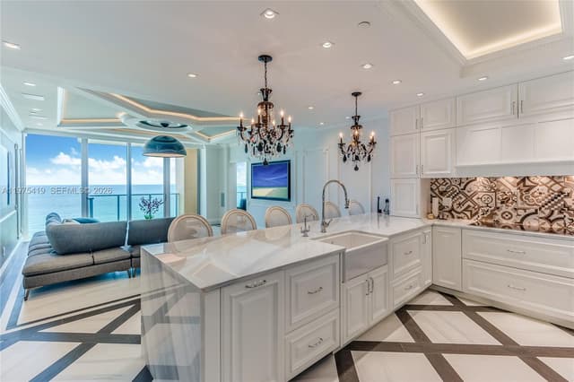 1455 Ocean Dr # 1607, Miami Beach FL 33139 - Miami Beach, FL - Photo 2