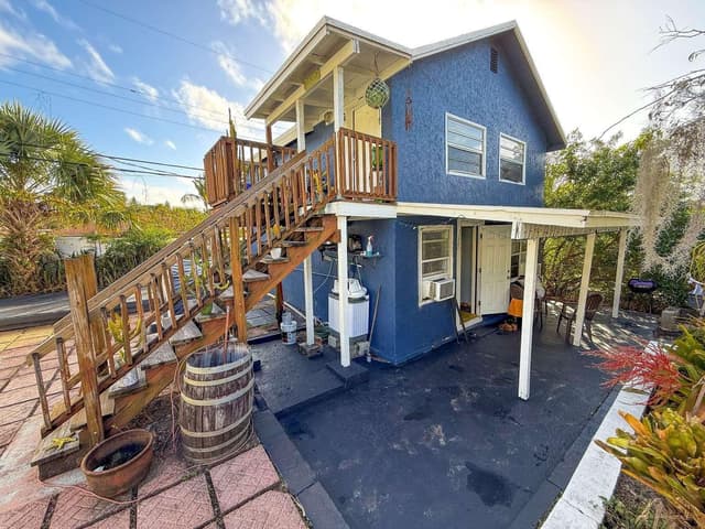 920 Selkirk Street, West Palm Beach FL 33405 - West Palm Beach, FL - Photo 2