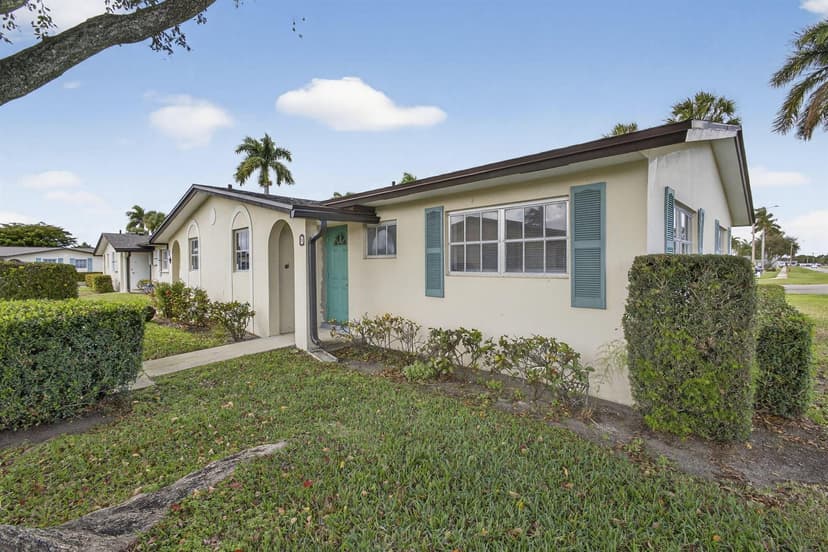 2960 Ashley Drive E # D, West Palm Beach FL 33415