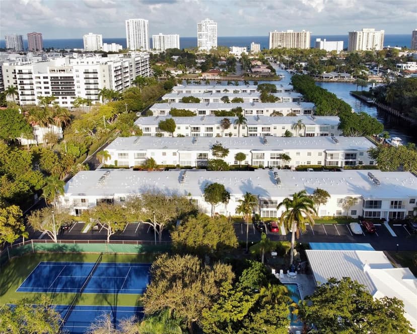 6405 Bay Club Drive # 4, Fort Lauderdale FL 33308