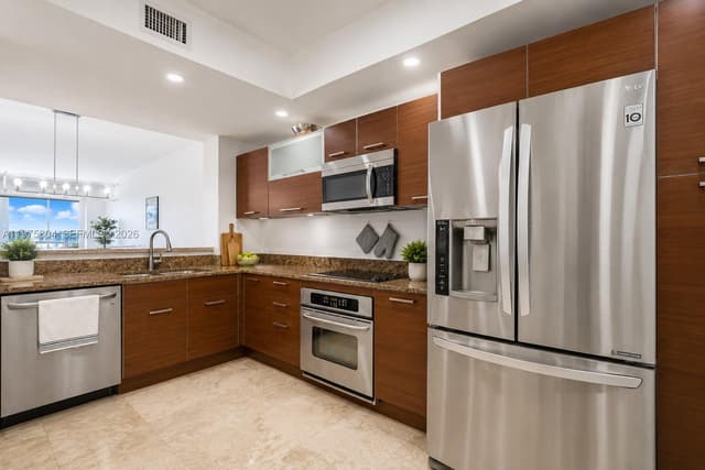 3330 NE 190th St # 1212, Aventura FL 33180 - Aventura, FL - Photo 5