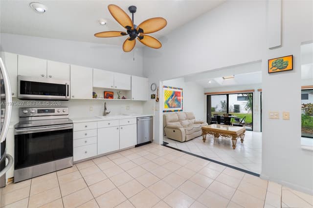 3010 NW 12th St # D, Delray Beach FL 33445 - Delray Beach, FL - Photo 5
