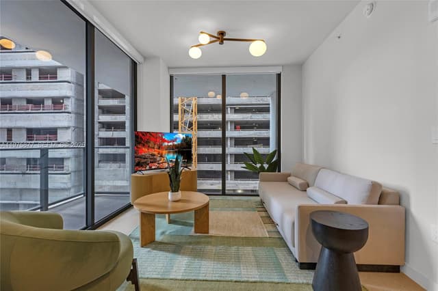 11 NE 6th St # 407, Miami FL 33132 - Miami, FL - Photo 5