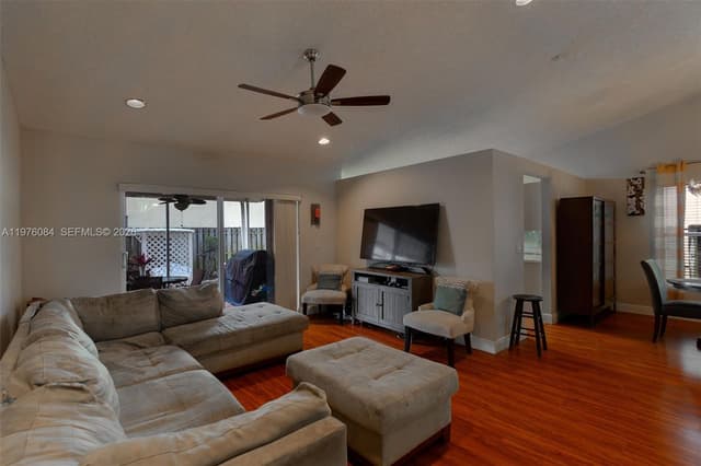 6618 Skipper Ter, Margate FL 33063 - Margate, FL - Photo 6