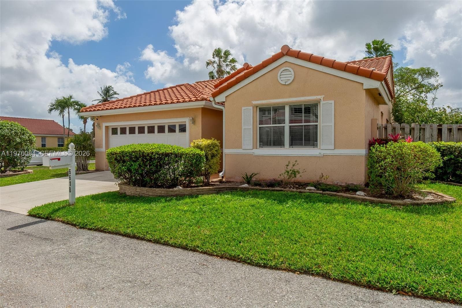 6618 Skipper Ter, Margate FL 33063 - Margate, FL - Photo 1