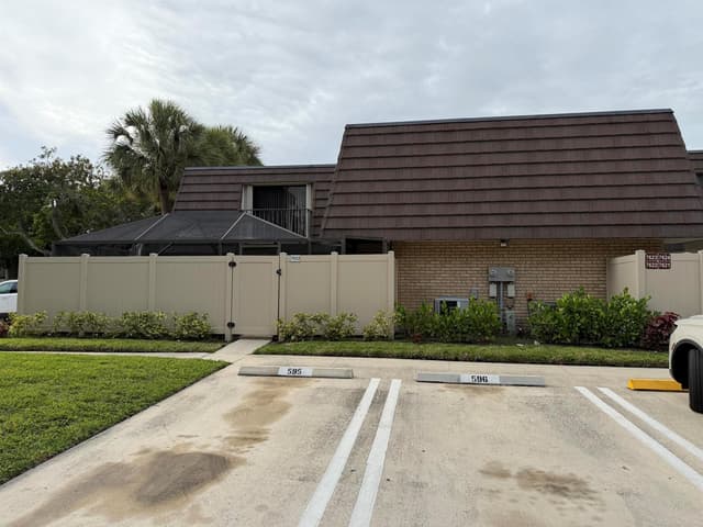7622 N 76th Way # 200, West Palm Beach FL 33407 - West Palm Beach, FL - Photo 2
