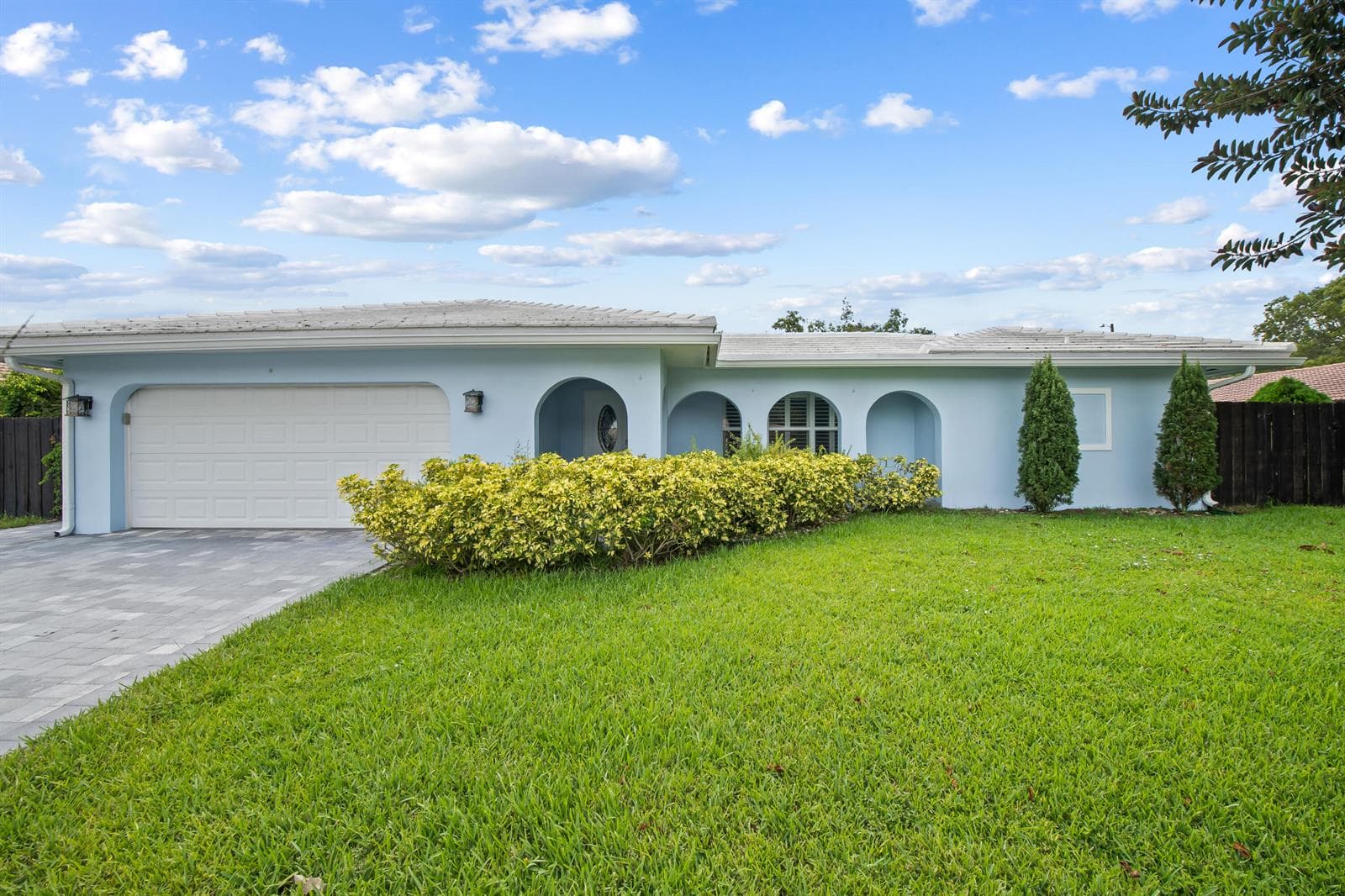 3244 NW 25th Way, Boca Raton FL 33434