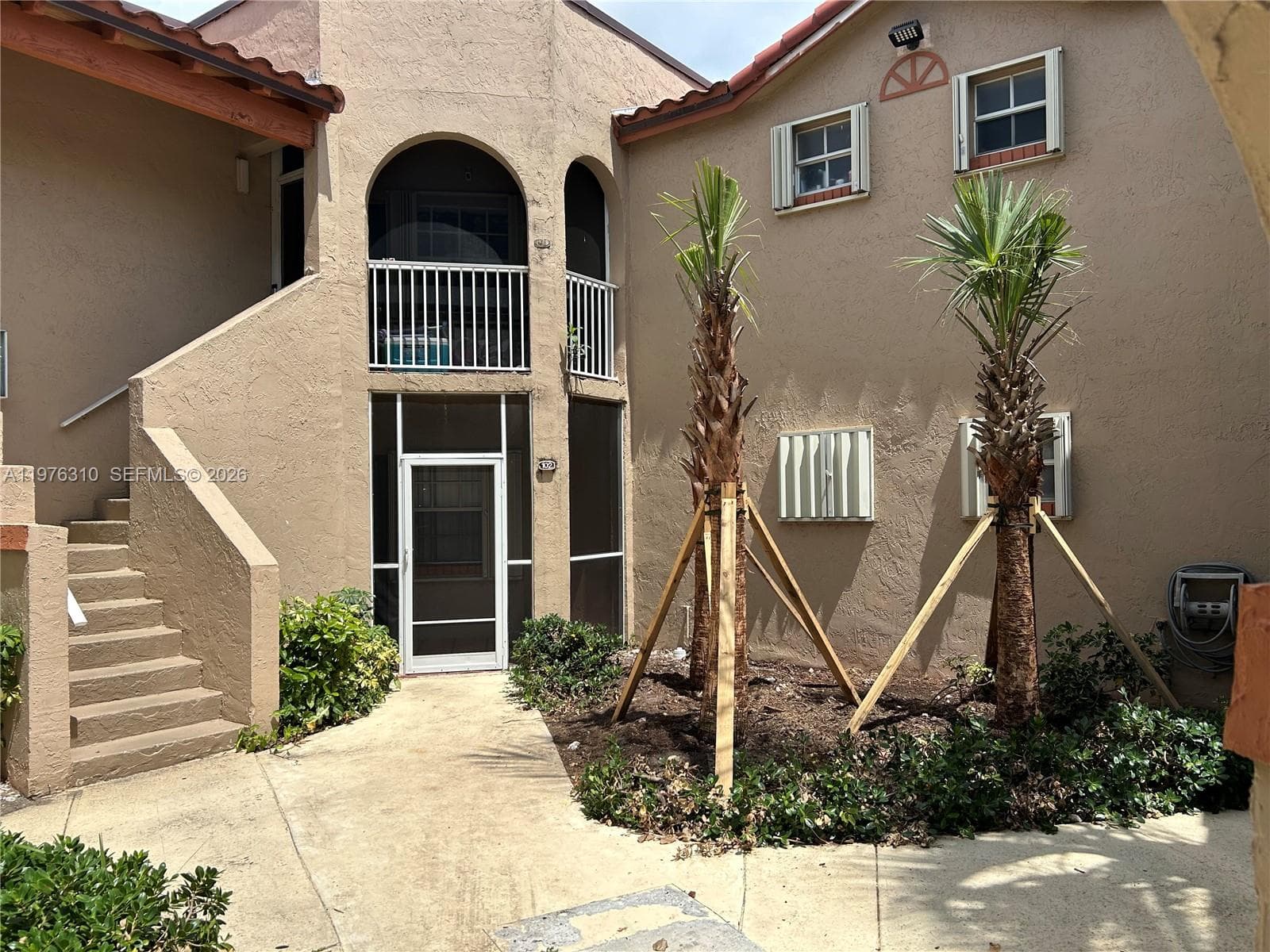 301 SW 86th Ave # 102, Pembroke Pines FL 33025