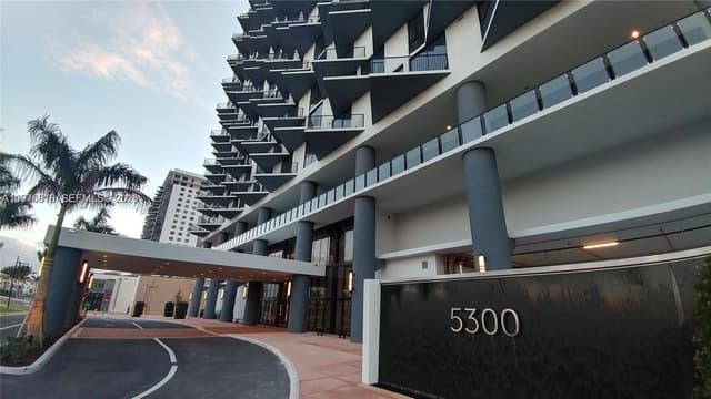5300 PASEO BLVD # 1603, Doral FL 33166 - Doral, FL - Photo 4