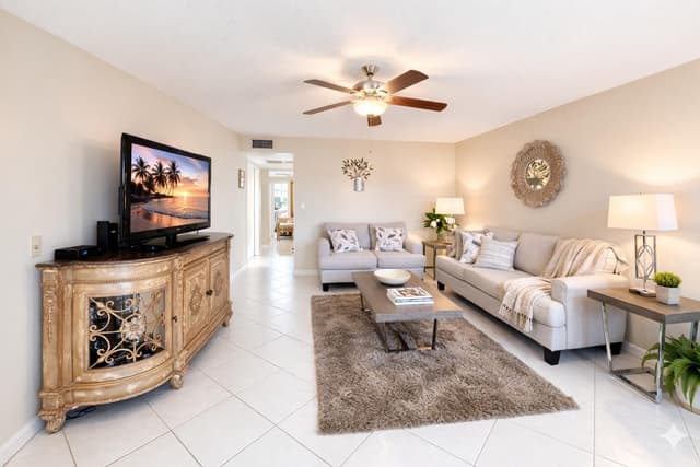 33 Preston A, Boca Raton FL 33434 - Boca Raton, FL - Photo 4