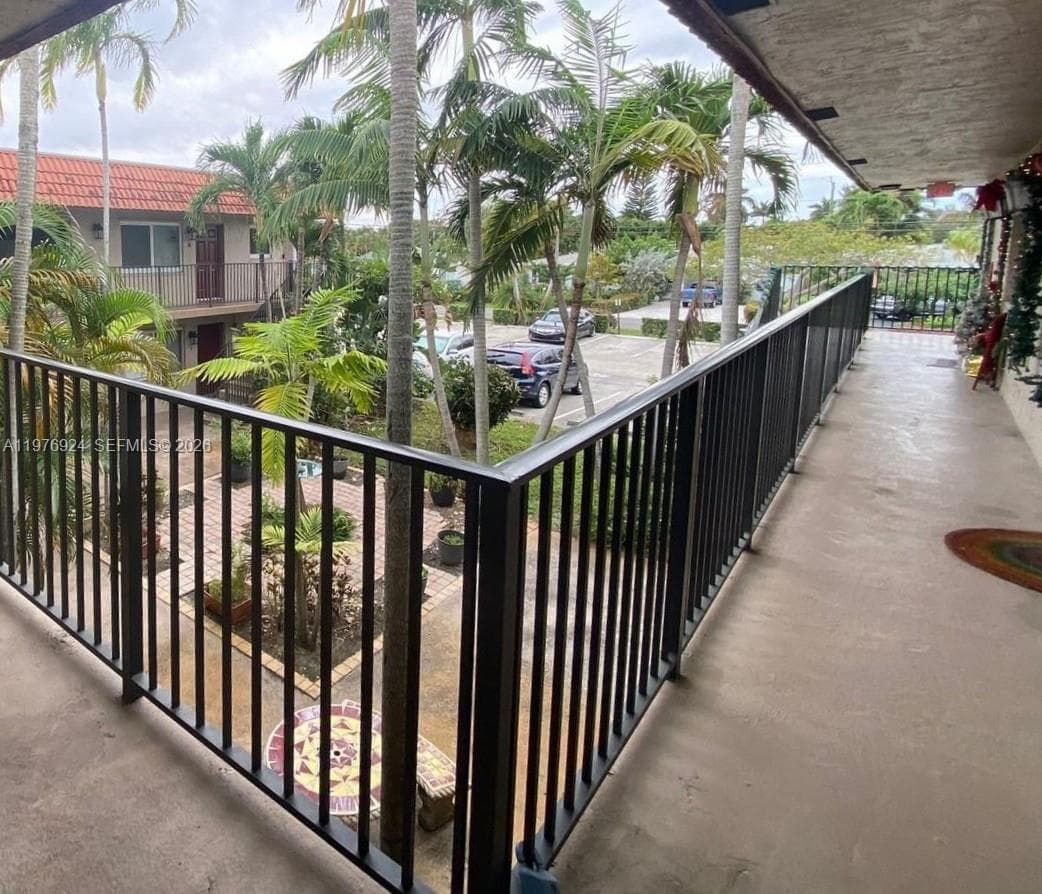3050 NE 5th Ter # 8, Wilton Manors FL 33334 - Wilton Manors, FL - Photo 1