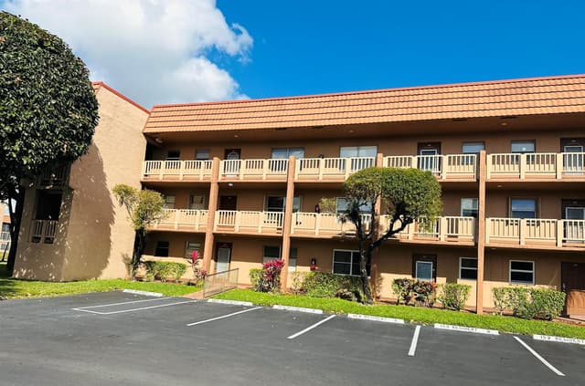 9900 Sunrise Lakes Boulevard # 201, Sunrise FL 33322 - Sunrise, FL - Photo 2