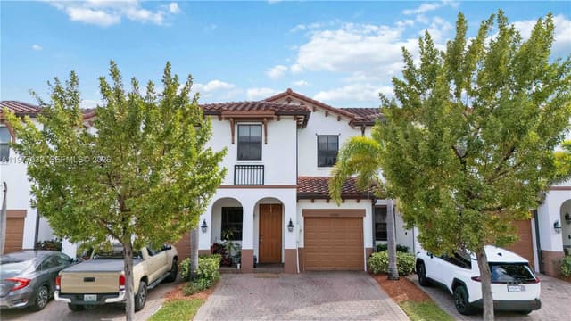 10268 NW 88th Ter, Doral FL 33178 - Doral, FL - Photo 3