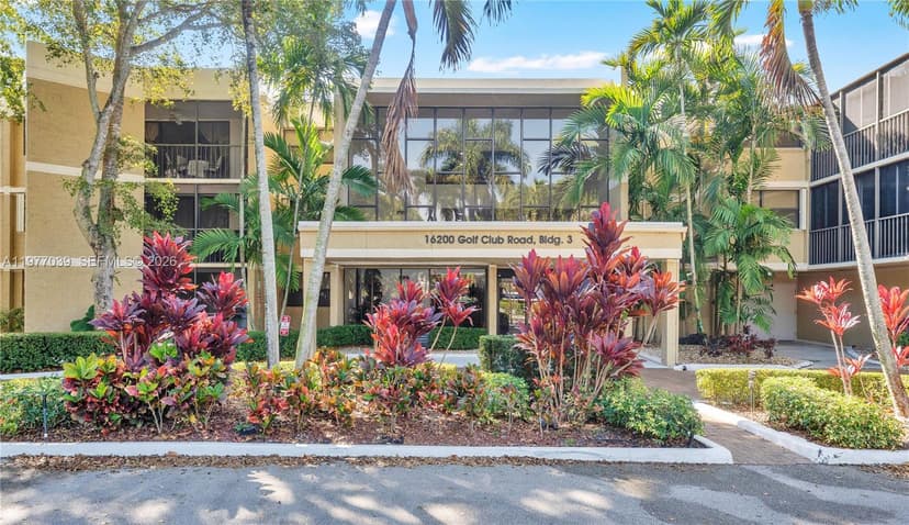 16200 Golf Club Rd # 102, Weston FL 33326