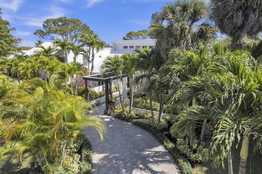355 Oakview Drive, Delray Beach FL 33445