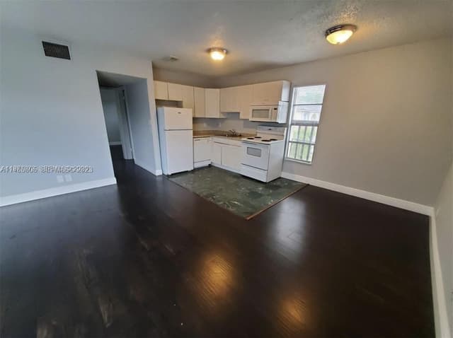 3006 Coral Ridge Dr # 210B, Coral Springs FL 33065 - Coral Springs, FL - Photo 7