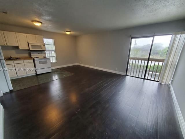 3006 Coral Ridge Dr # 210B, Coral Springs FL 33065 - Coral Springs, FL - Photo 4