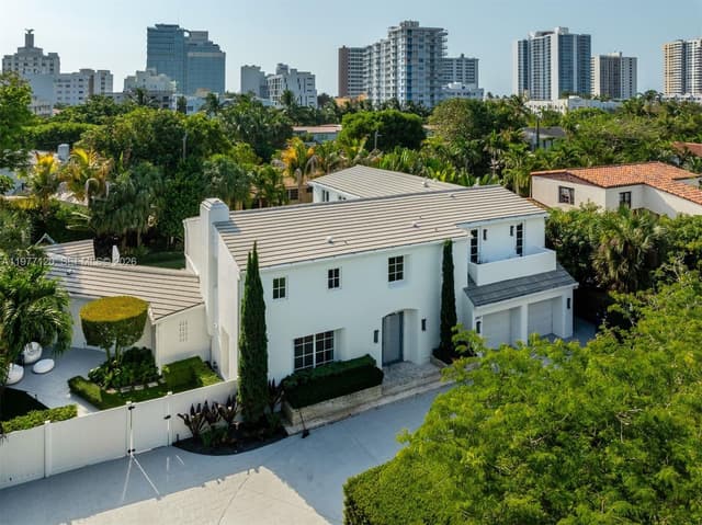 2887 Pine Tree Dr, Miami Beach FL 33140 - Miami Beach, FL - Photo 3