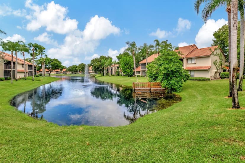 5731 Coach House Circle # A, Boca Raton FL 33486