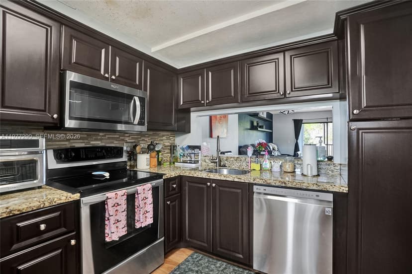 6575 W Oakland Park Blvd # 506, Lauderhill FL 33313