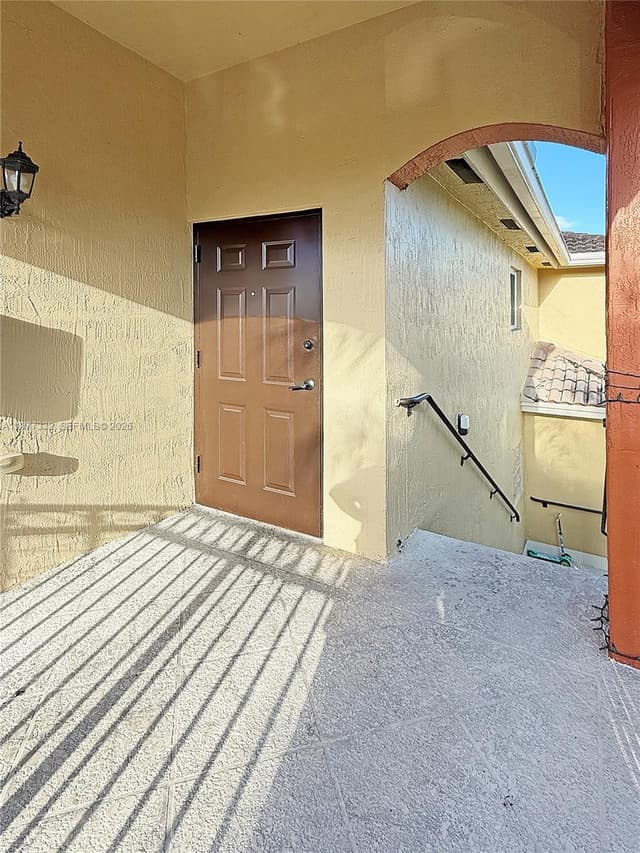 945 NE 34th Ave # 204, Homestead FL 33033 - Homestead, FL - Photo 3