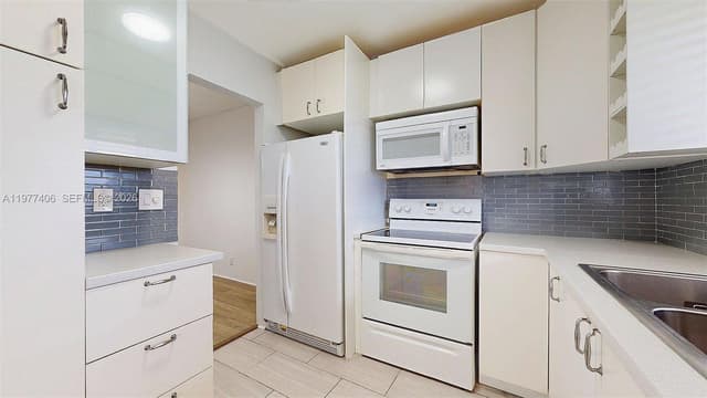 5300 Washington St # D303, Hollywood FL 33021 - Hollywood, FL - Photo 6