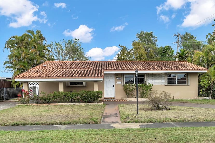 9011 SW 18th Ter, Miami FL 33165