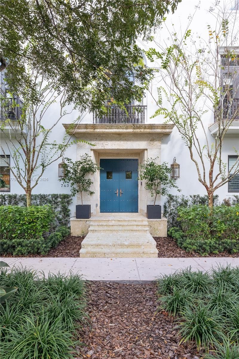 743 Almeria Ave, Coral Gables FL 33134
