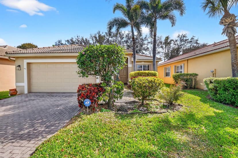7420 Twin Falls Drive, Boynton Beach FL 33437