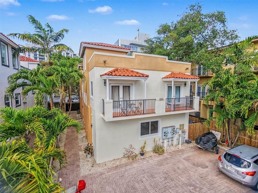 2945 Coconut Ave, Miami FL 33133